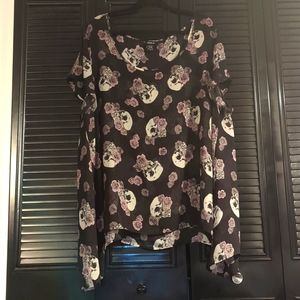 Sheer shark bite hem short sleeve top